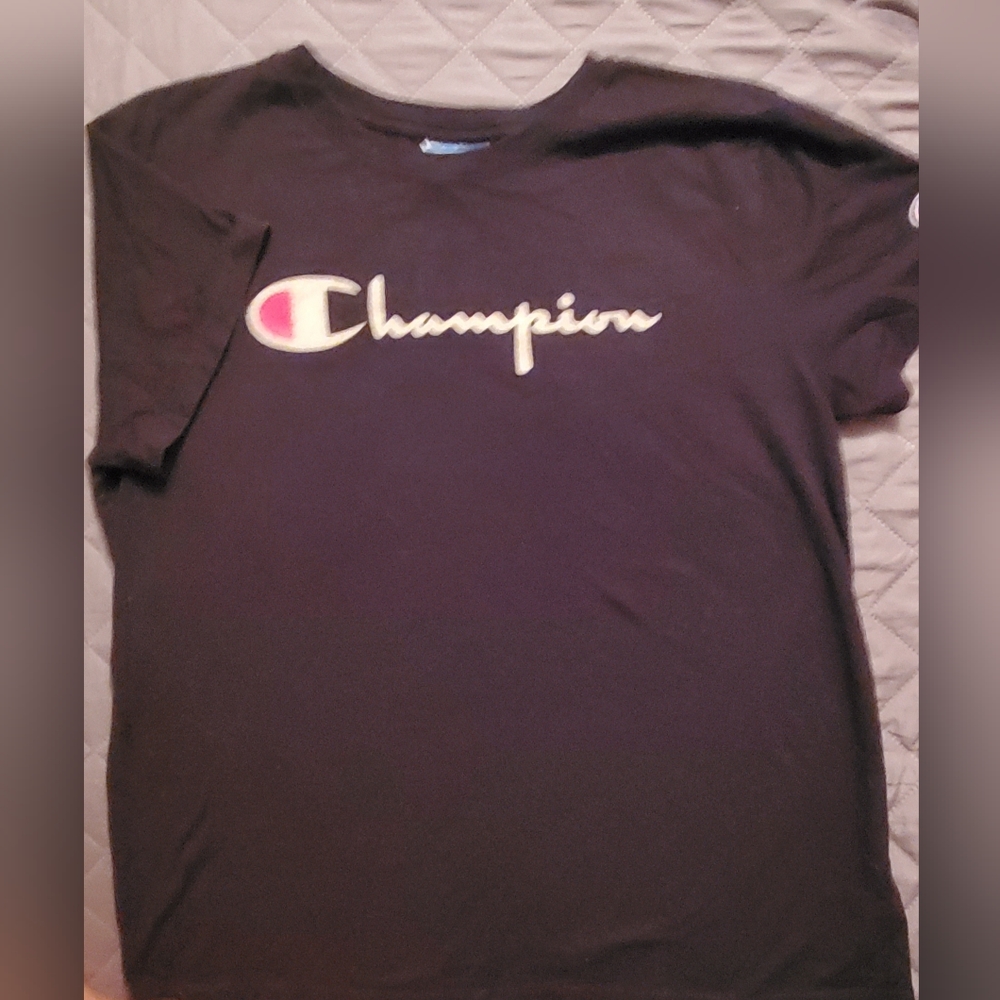 Champion Small Tshirt
